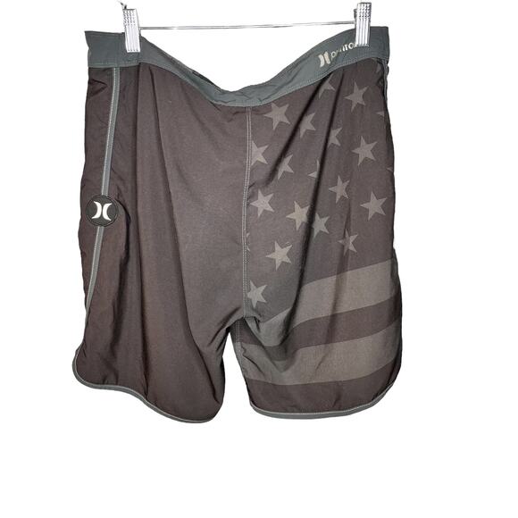 Hurley Phantom Board Shorts Stripes Flag Size 31 - Picture 2 of 6